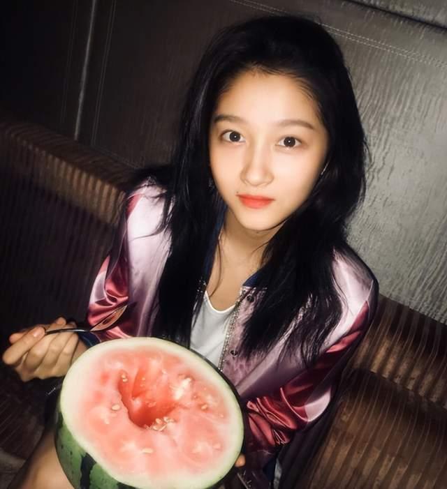 娱乐圈吃瓜画面是哪一集,揭秘明星幕后真相的惊心动魄一集