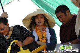 青岛大妈爆料新闻事件真相,新闻事件背后的真相