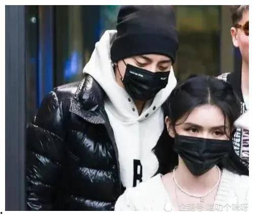 娱乐圈最近有爆料吗,揭秘明星幕后故事