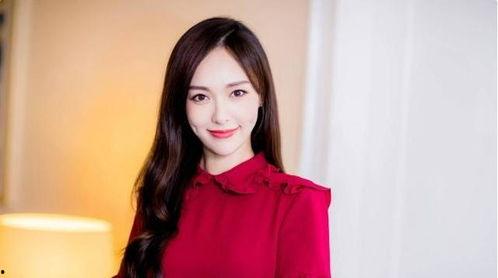 唐嫣最新爆料曝光图片,时尚魅力尽显