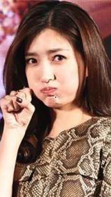 薛之谦爆料的主持人视频