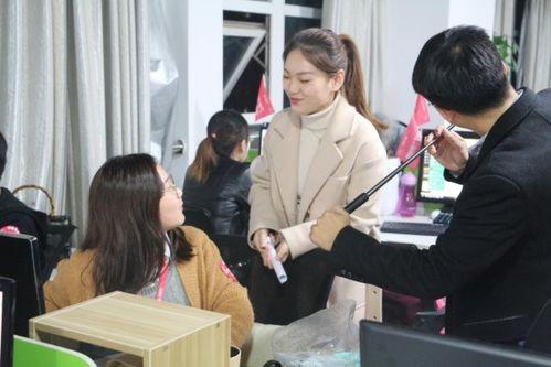 新闻现场爆料,惊险一幕，紧急救援行动展开